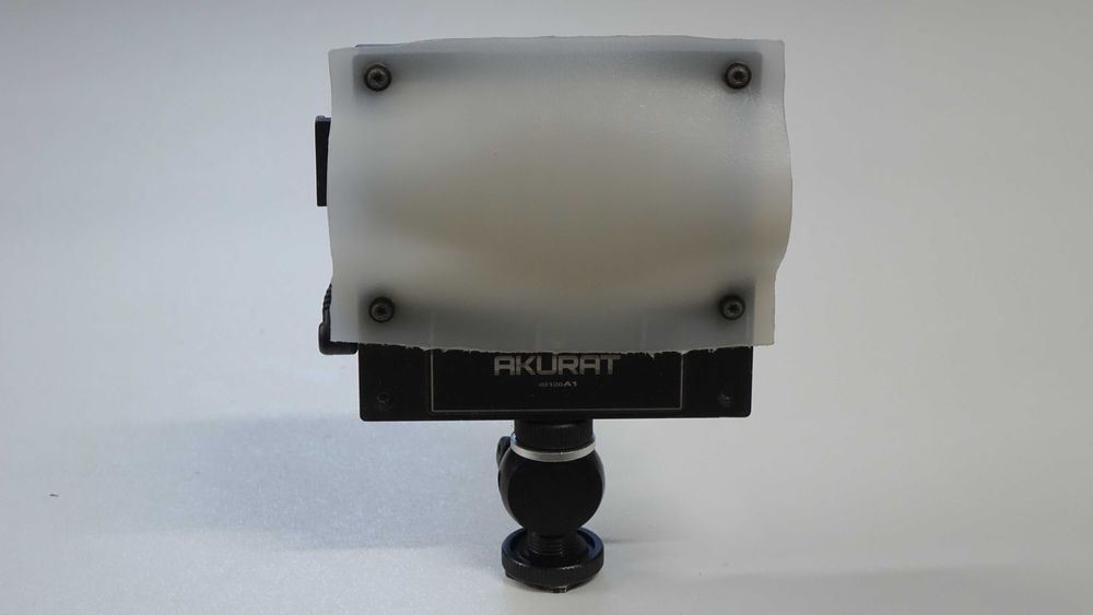 Lampa nakamerowa Akurat DVB-02