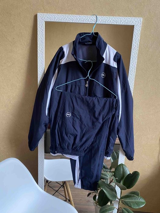 Нейлоновый мужской костюм Umbro хл..ххл.