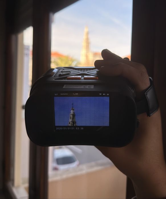 Binóculos Digital com Visão em Infravermelho - Ideal para Caça Noturna