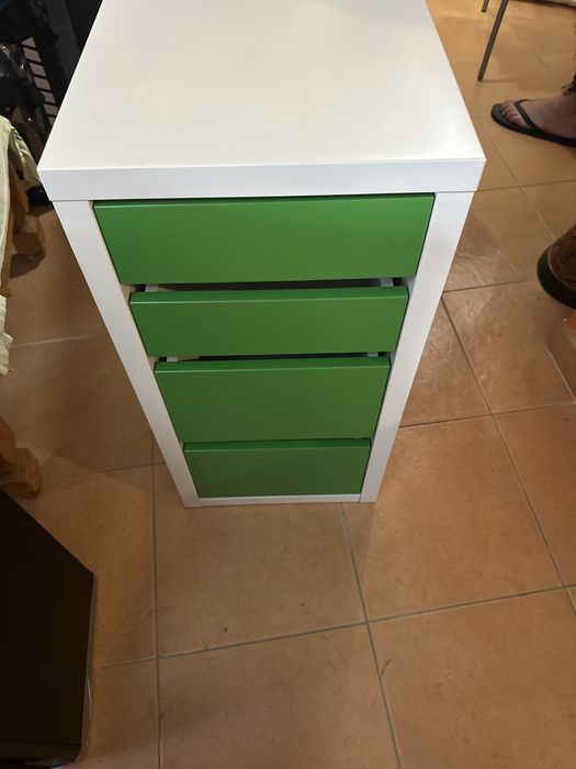 Bloco de Gavetas IKEA