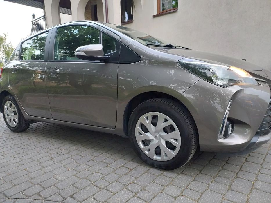 Toyota Yaris krajowy bezwypadkowy w bardzo ładnym stanie 1.500