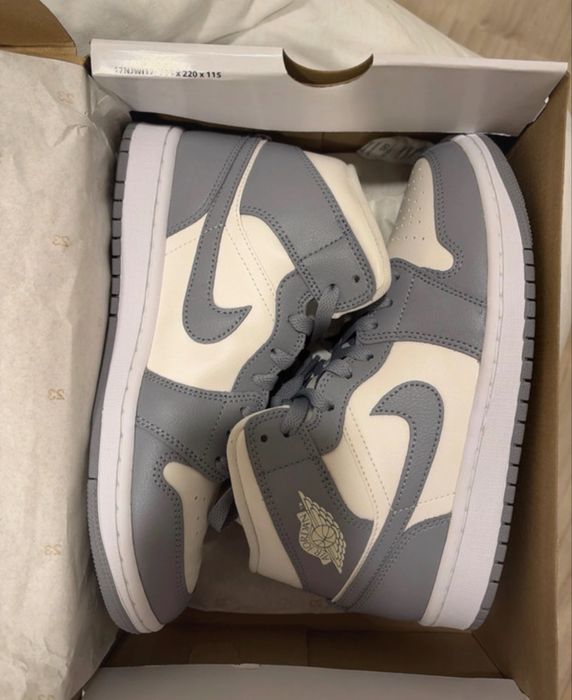 Sapatilhas Tenis Nike Air Jordan Mid 1