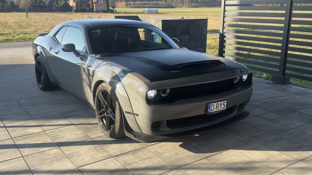 Dodge Challenger Doinwestowany, bezwypadkowy, niski przebieg