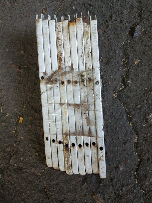 Ніжка для полиці ,стілажа ножки деталь