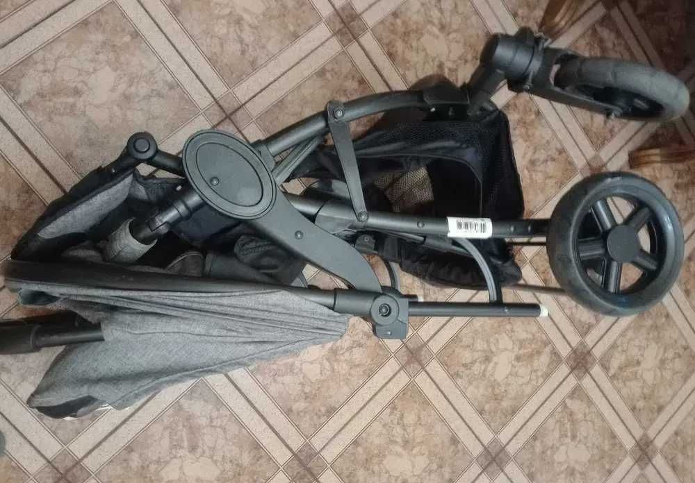 Carrinho de bebé + Ovinho