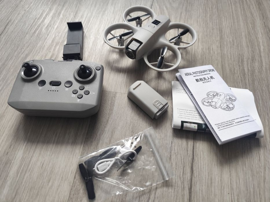 Nowy mini dron.Kamery, utrzymanie wysokości.