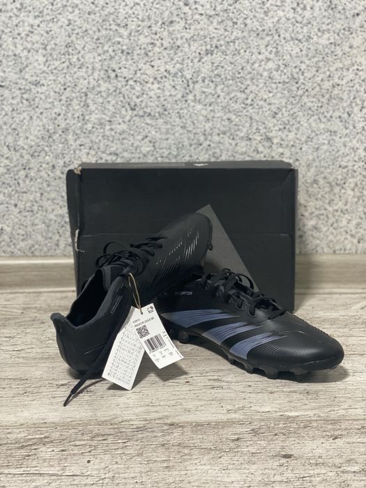 Нові | Копки-бутси-кросівки/adidas/ціна за все