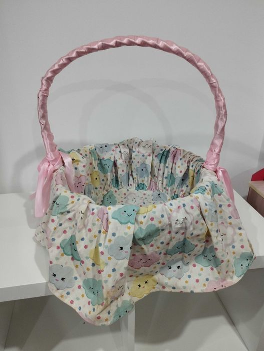 Vendo cesta de palha bebe