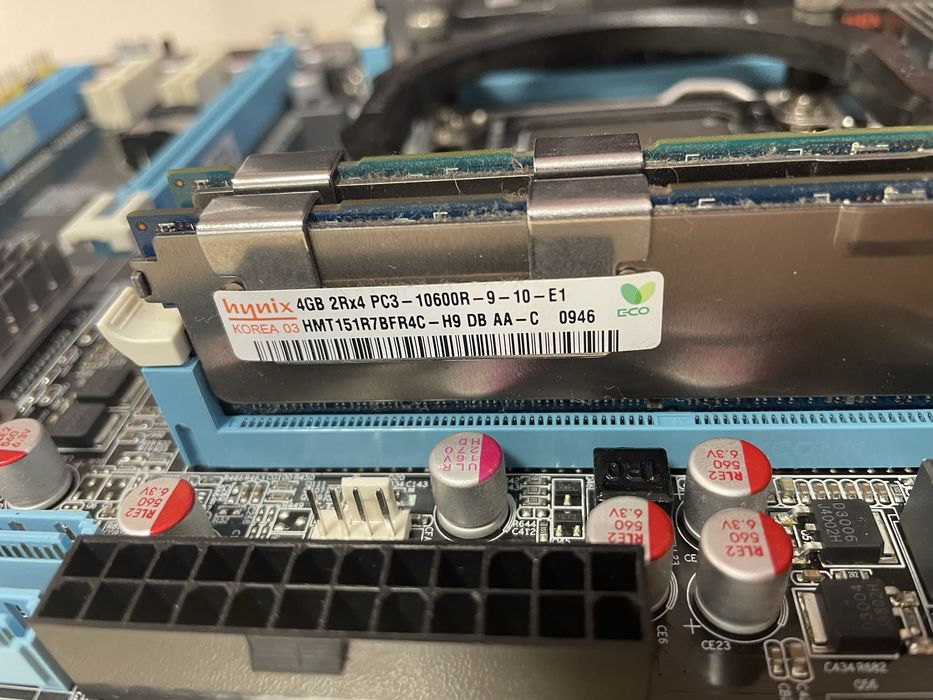 E5-1620 V2 в зборі з ОЗУ та кулером