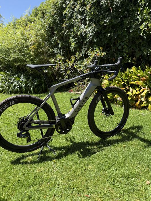 Canyon Grail:ON CF 8 eTap Carbono 2021 – 596 km – Estado Impecável