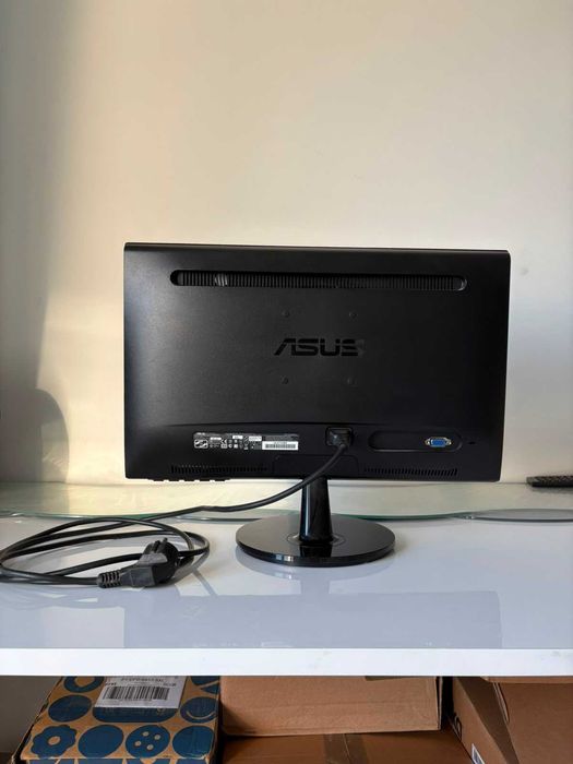 Monitor ASUS em perfeito estado