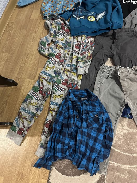Великий пакет одягу на хлопчика від 3до 5 років