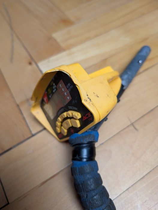 Металошукач металлоискатель  Garrett ACE 350  під відновленн