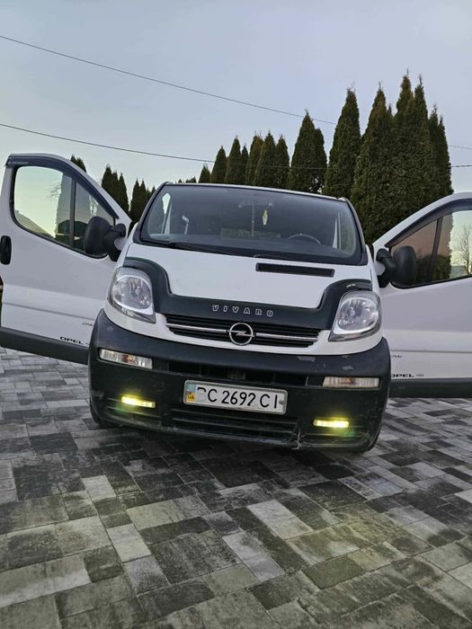 Продається Опель Віваро 2003р
