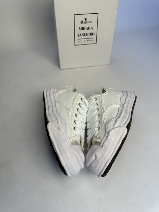 MMY Maison Mihara Yasuhiro 37 38 39 40 41 42 43 44 24 25 26 27 28 білі
