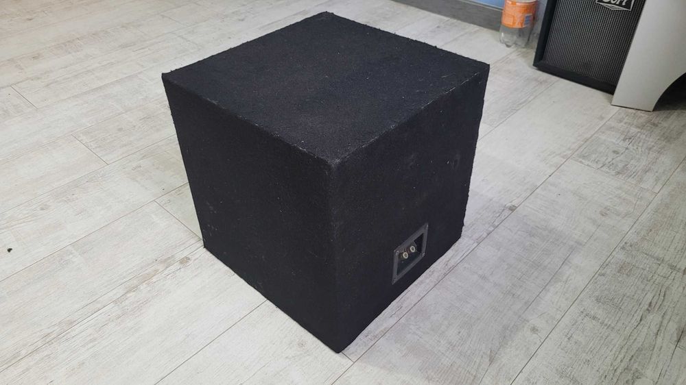Корпус для Сабвуфера 12 дюймов типа (заакрытый ящик)