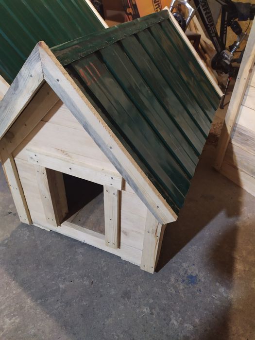 Будка для собаки. От 1000 грн.