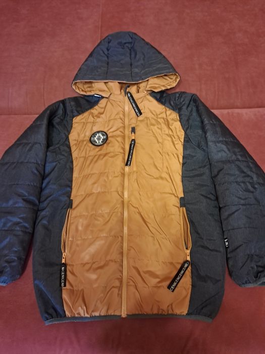 Продам  куртку для мальчика