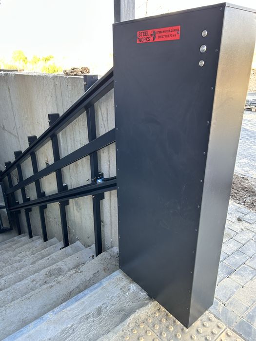 Похилий підйомник для маломобільних груп населення