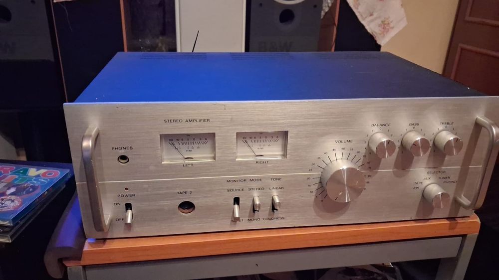 Wzmacniacz retro