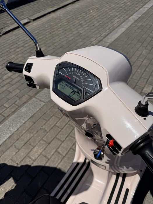 Scooter UM Chill 125cc