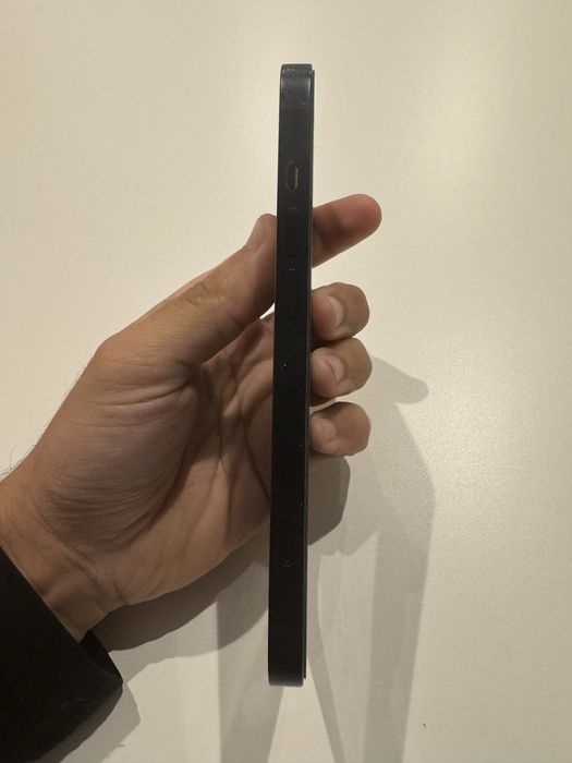 iPhone 13 128GB Preto