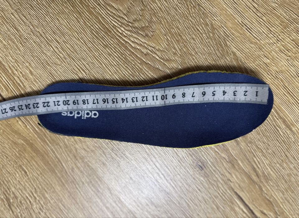 Кросівки adidas