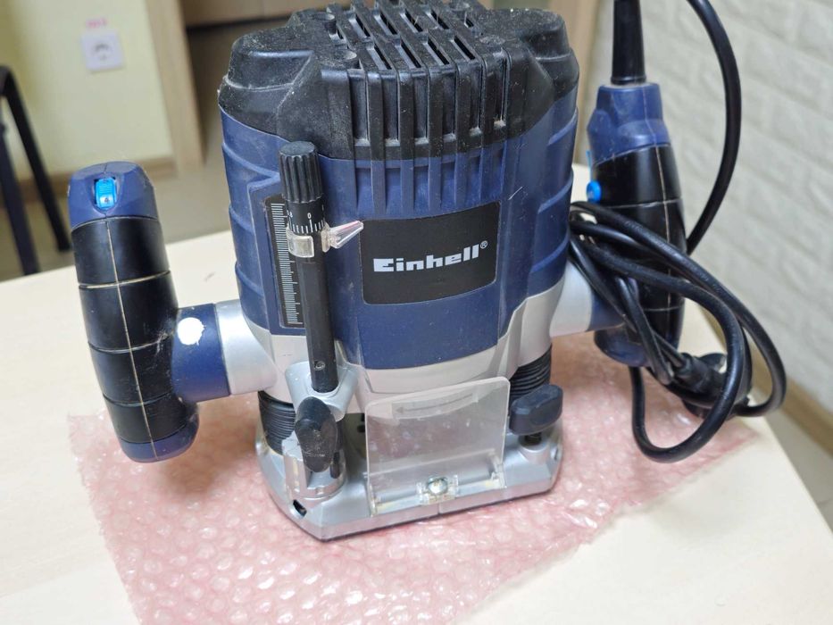 Фрезер електричний EINHELL BT-RO 1100 E Kit 1100W (без фрез)