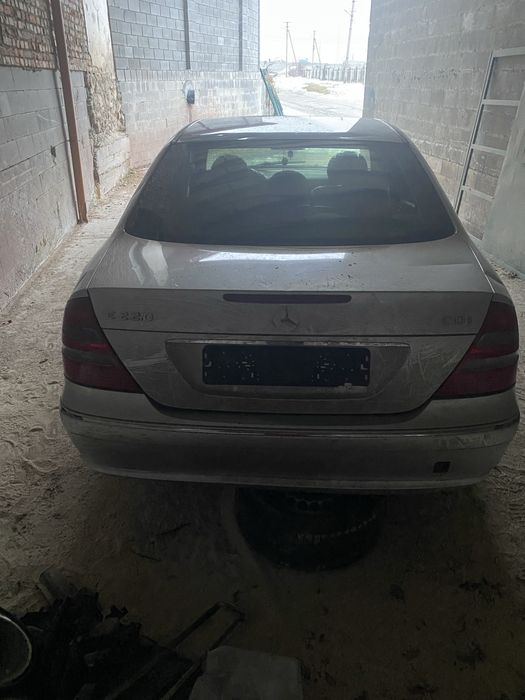 Мерседес 211 2.2 сді 2002 рік укр. регістарція