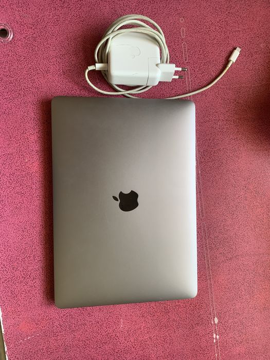MacBook Pro 13" 2016 | 256GB SSD | Necessita Troca de Bateria