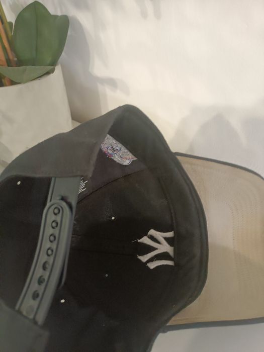 Czapka męska z daszkiem New Era