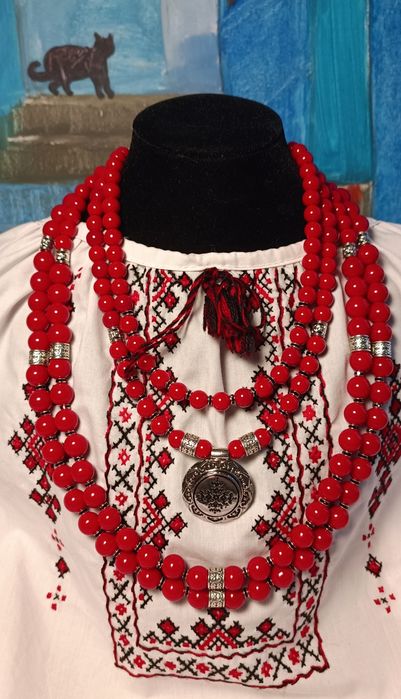Українське намисто коралі до вишиванки багаторядні червоні