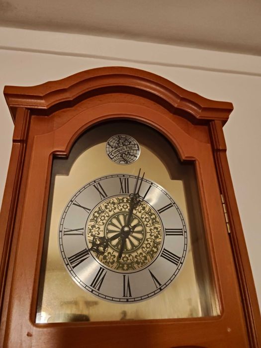 Relógio parede ( funciona pilhas )