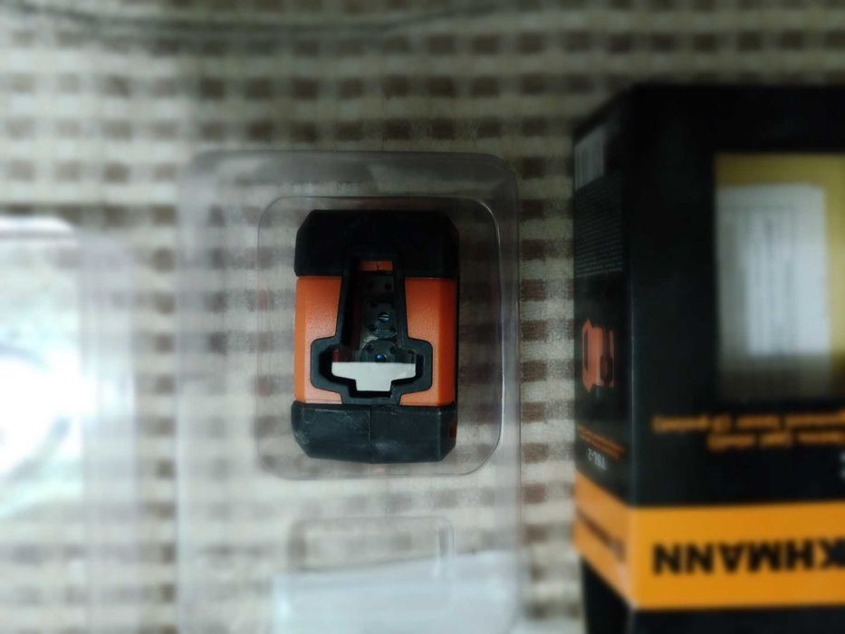 Лазерный уровень TSL-2 новый