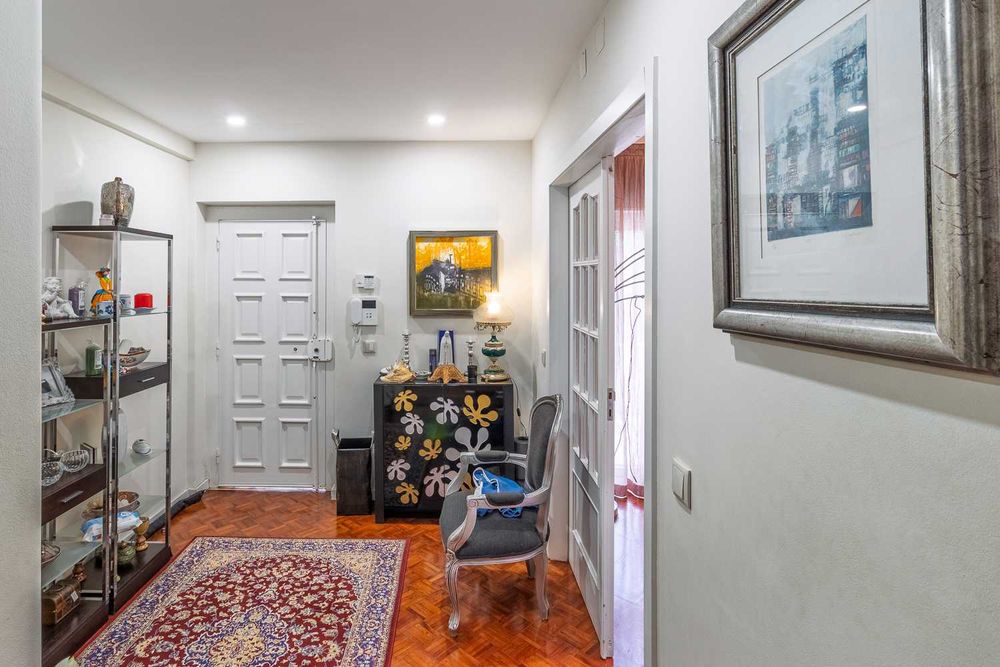 Moradia T5 Junto ao Parque das Nações   *** Oportunidade***