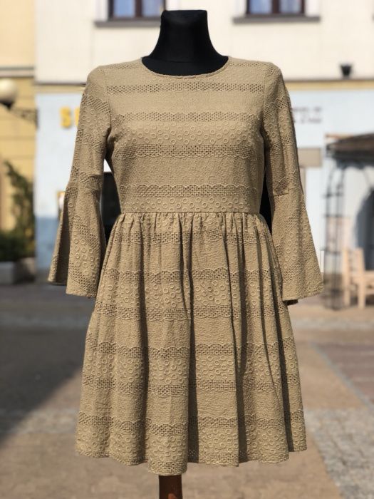 Sukienka Cocomore oliwka zielona odcinana podszewka 36 ażurowa