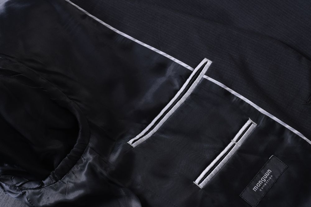 MANGUUN modny granatowy garnitur męski w krateczkę slim fit r. 46
