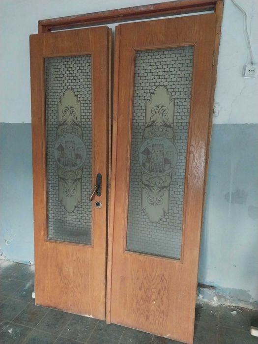 Двері з коробкою,міжкімнатні,вхідні,б у