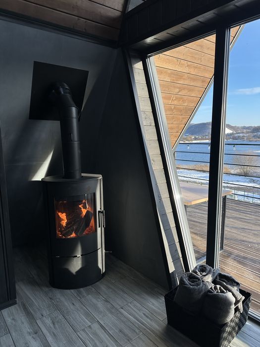 Подобова оренда котеджу м. Львів Volya.Resort з чаном та сауною