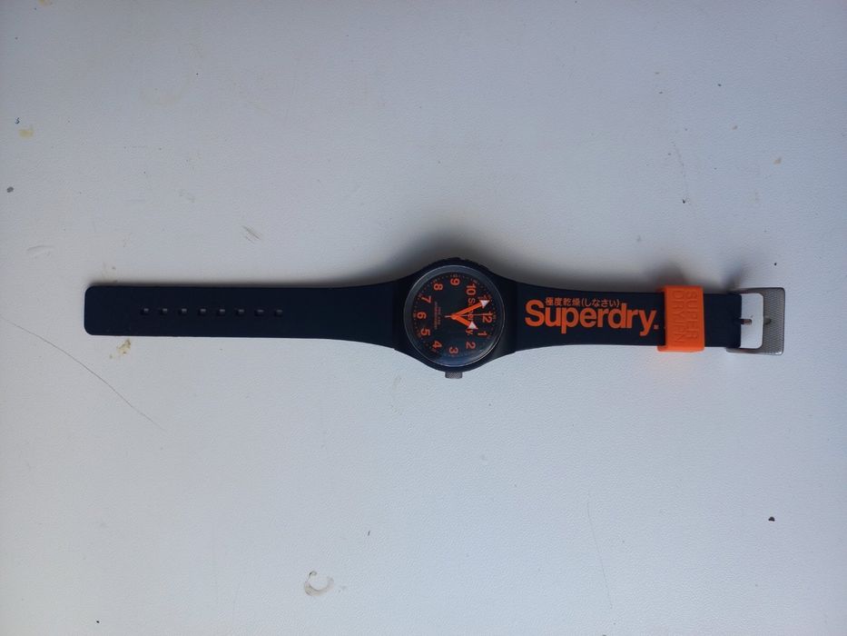 Годиник  із силіконовим ремінцем Superdry