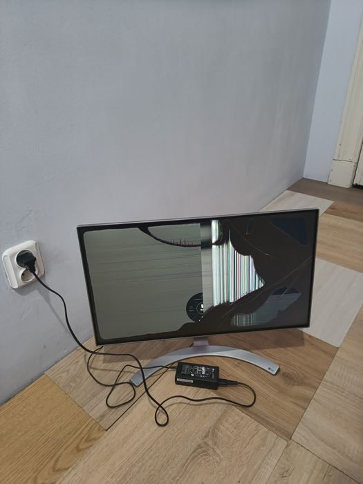 Monitor LG 24MP88HV-S