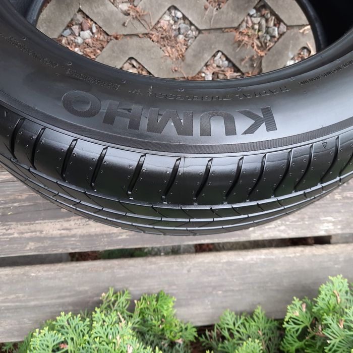 Komplet opon letnich KUMHO  r18 215/55 nowe