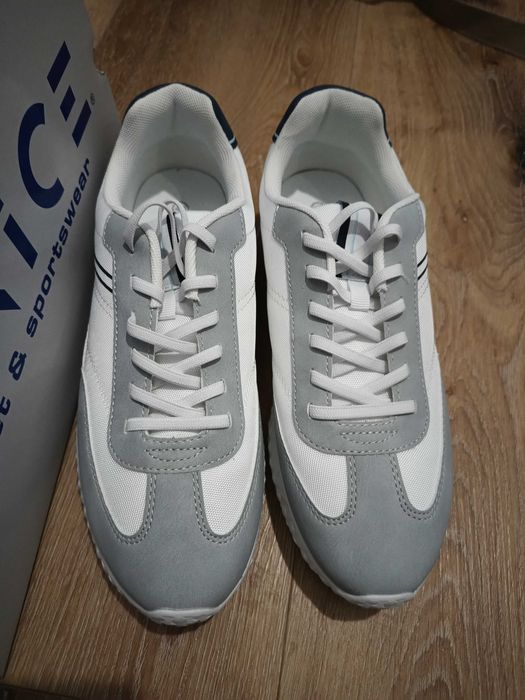 Adidasy firmy Venice r. 40