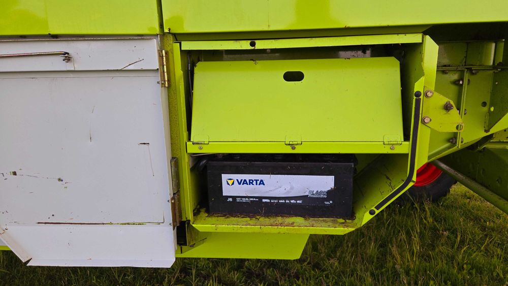 Комбайн зернозбиральний свіжопривезений mega claas