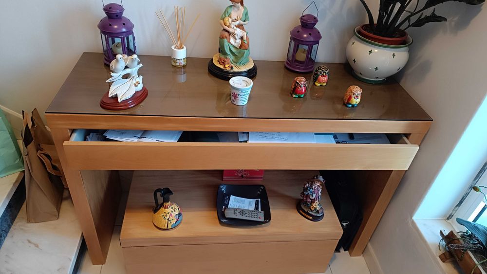 Toucador IKEA MALM (faia) com vidro e baú IKEA