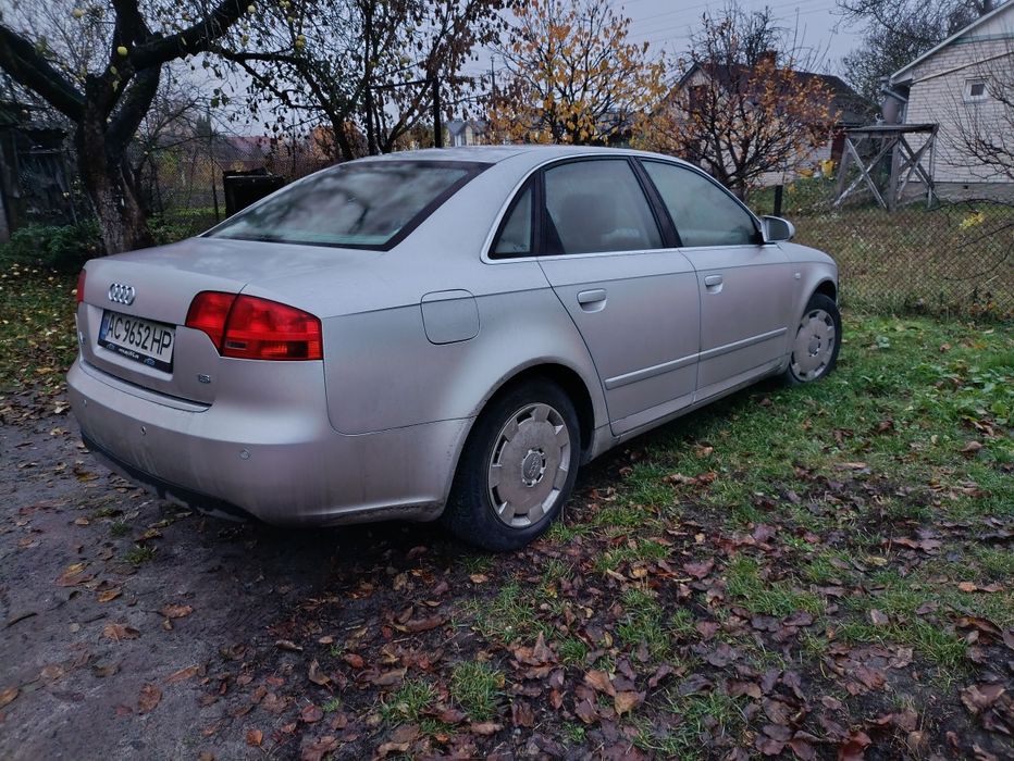 Ауді А4 2005 року