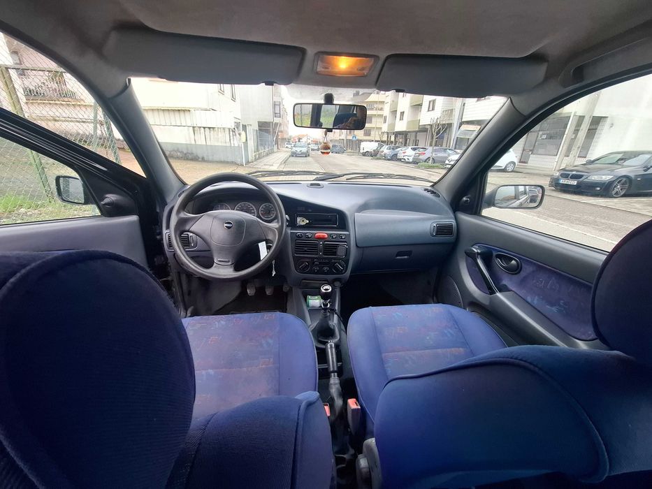 Vendo Fiat Palio Weekend ano 2000