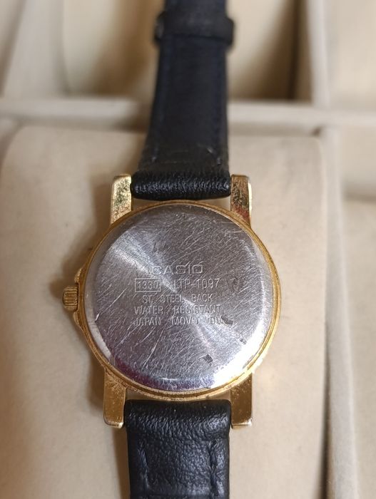 Часы женские Casio