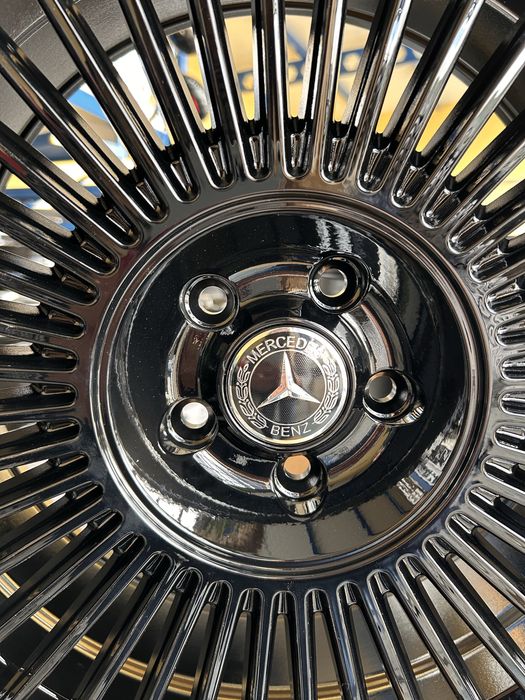 Nowe felgi aluminiowe czarne Mercedes A B C CLA E 17 cali