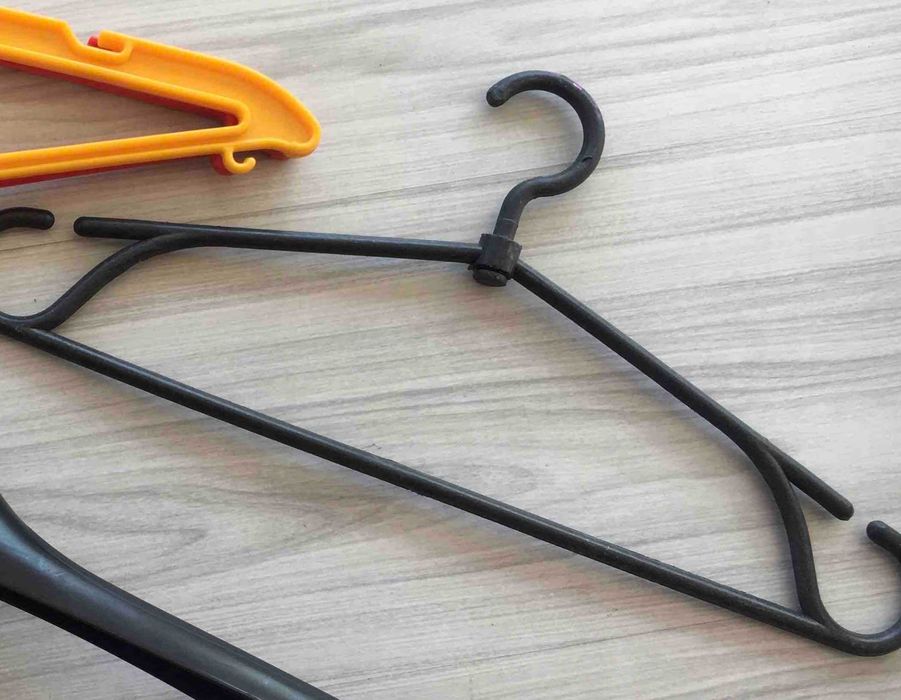 Плечики, вешалки,вішалки, тремпеля для білизни, рамки рекламні